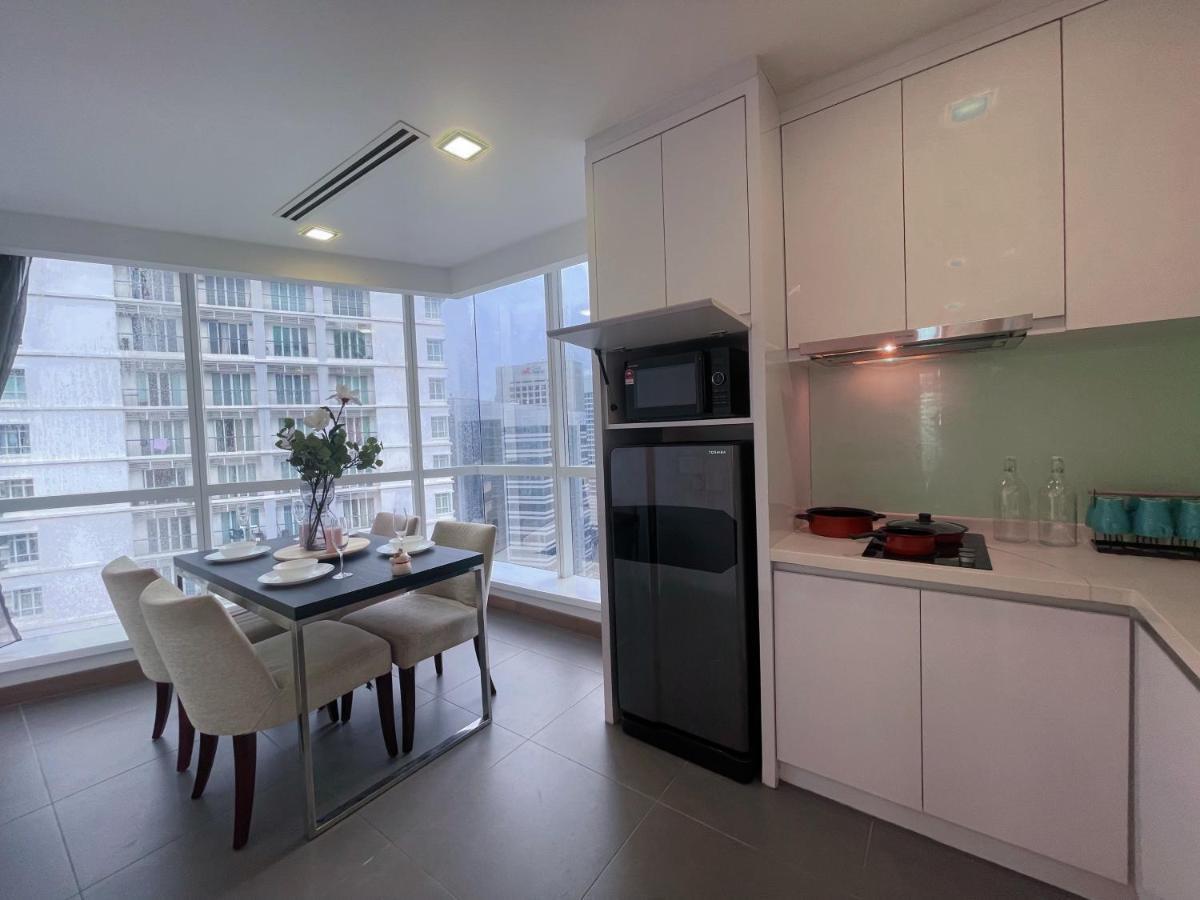 קואלה לומפור Lux Suites Kl City Pavilion Bukit Bintang With Infinity Pool מראה חיצוני תמונה